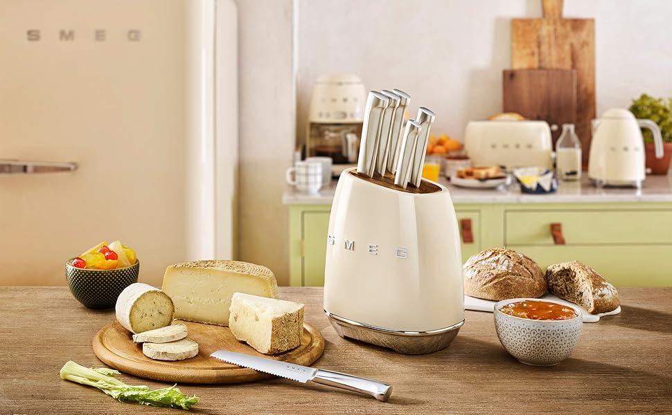 SMEG Set de Couteaux Professionnels 6 Pieces avec Bloc en Bois