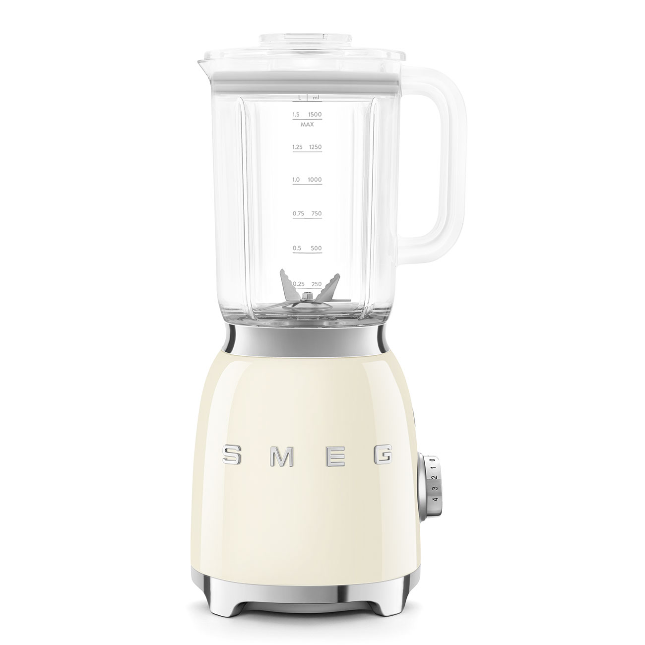 Blender Smeg 1,5 L sur plan de travail cuisine style vintage