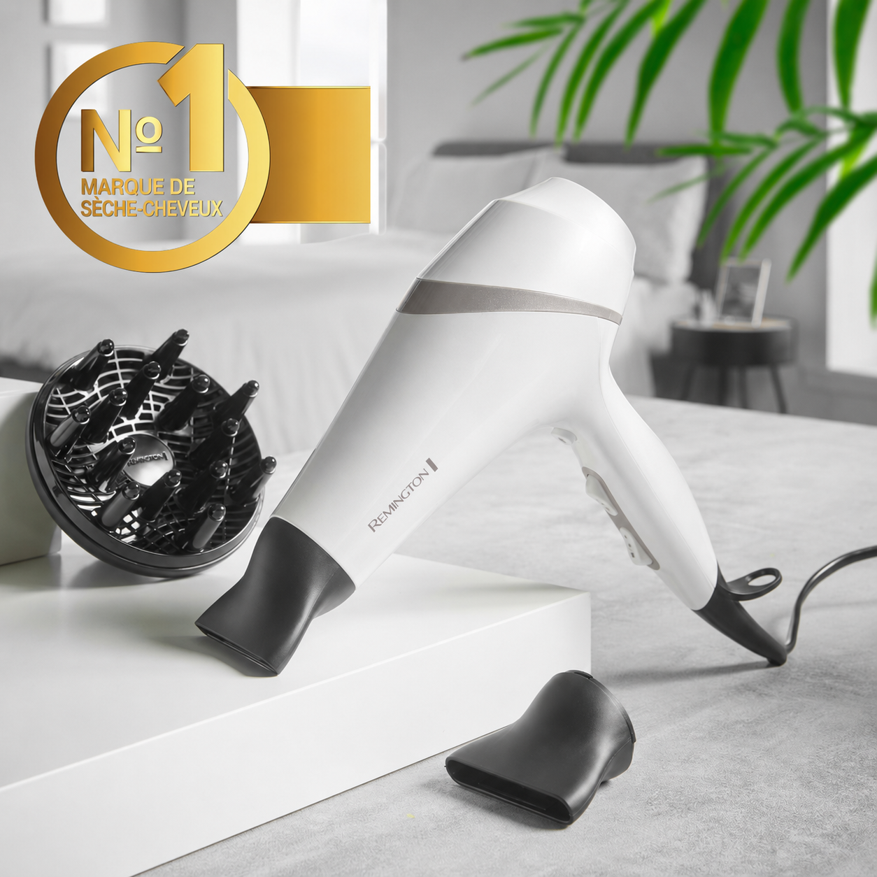 Remington – marque n°1 des sèche-cheveux – HYDRAluxe AC8901 avec accessoires