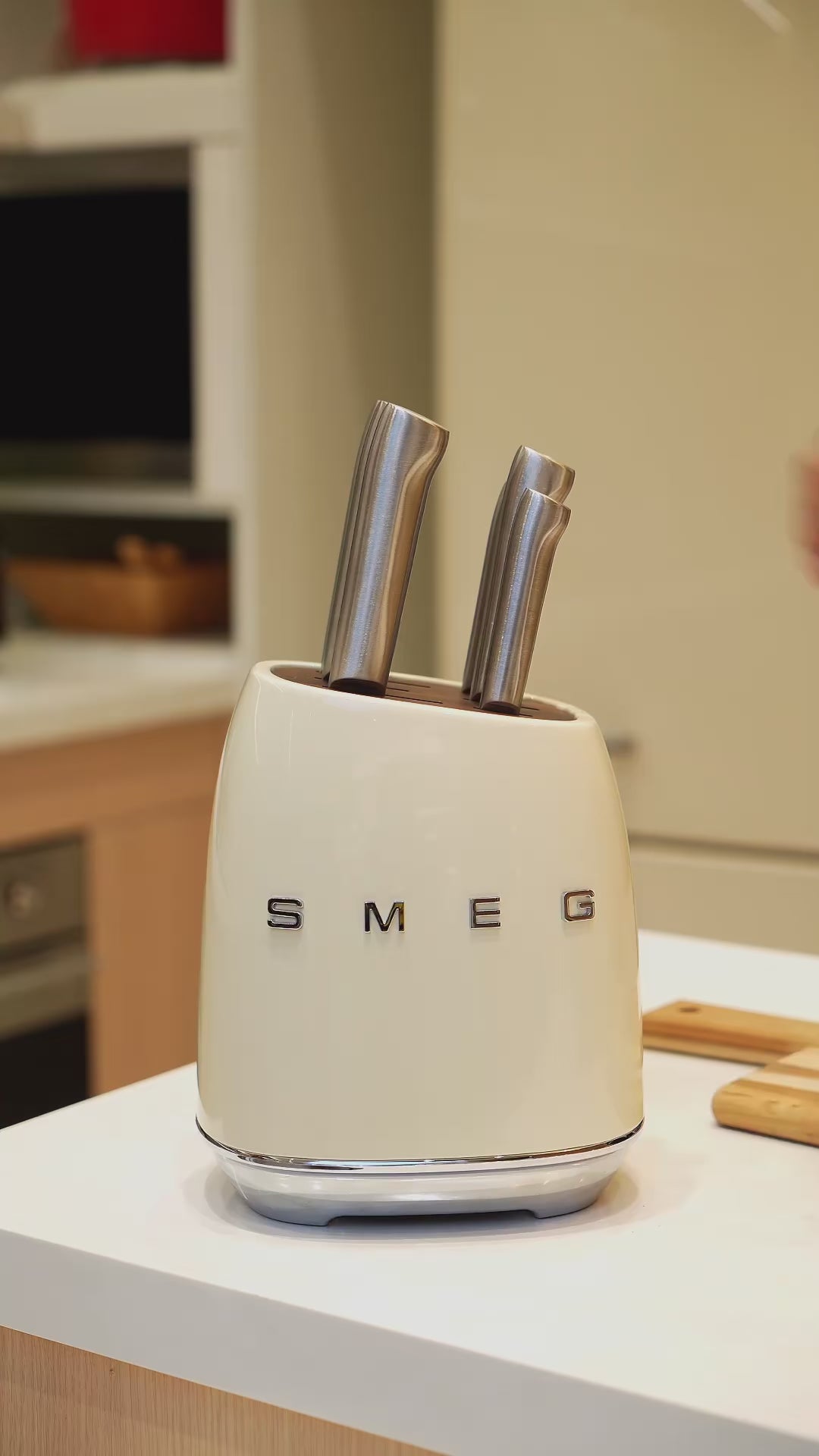 SMEG Set de Couteaux Professionnels 6 Pieces avec Bloc en Bois
